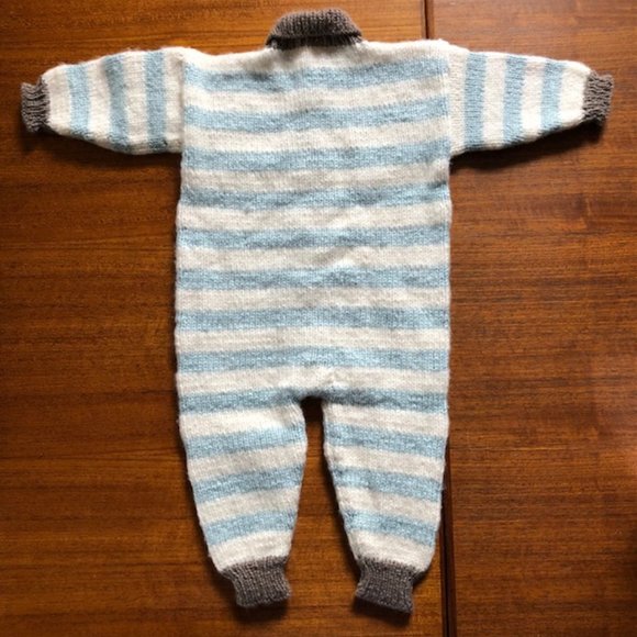 Hand Knit Little Jail Birdie Onesie - brand new - Picture 3 of 5